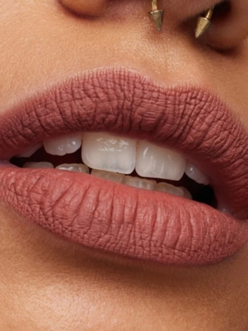 HUDA BEAUTY Liquid Matte Lipstick